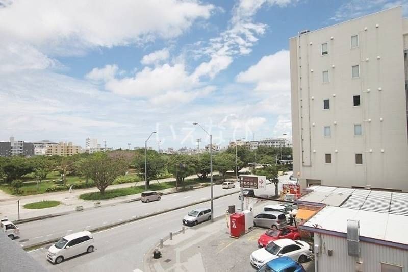 Daiko Mansion No.5 1K Apartment for Rent in Naha Omoromachi - Thumbnail 2