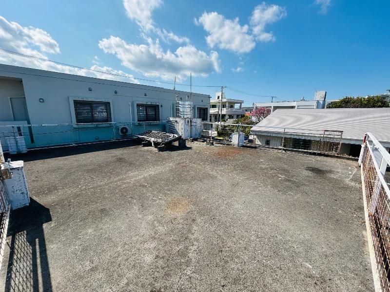 4LDK Single-Story House with Garden for Sale in Uruma, Okinawa - Thumbnail 3