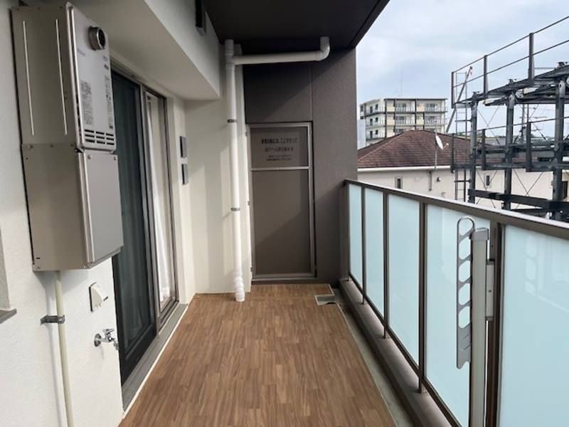 Wise Stem Court Chatan Ihei East 2LDK Apartment for Rent - Thumbnail 2