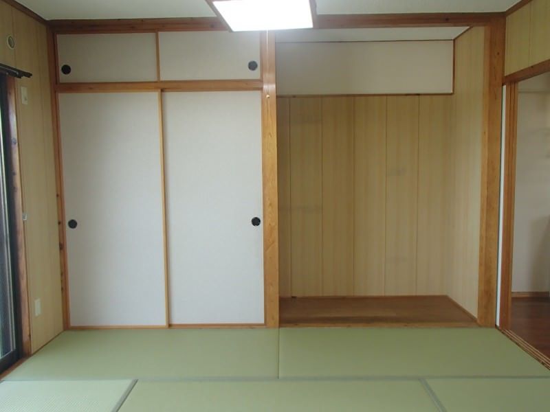 3DK Apartment for Rent in Nanjō City, Okinawa - Thumbnail 3