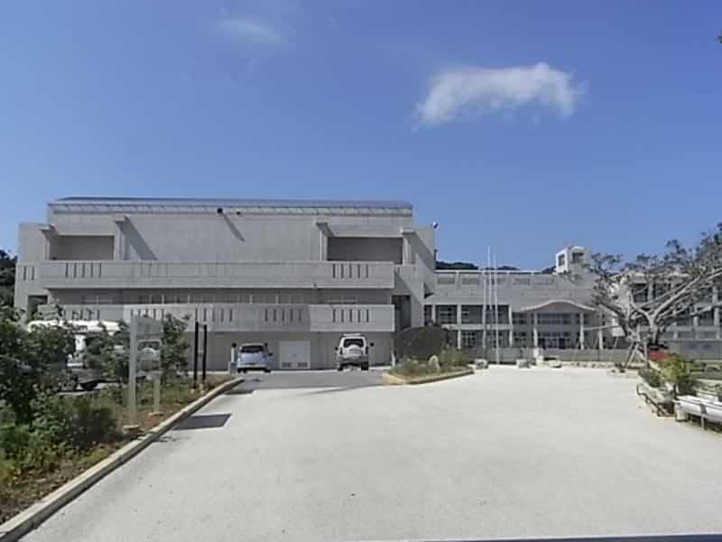 3DK Apartment for Rent in Nanjō City, Okinawa - Thumbnail 2