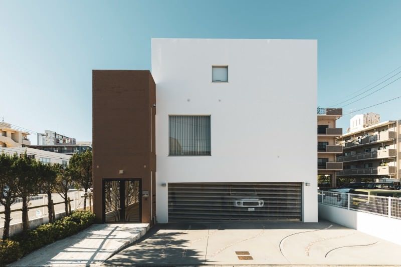 Rental House in Naha Makaru: Spacious 2LDK Ground Floor Unit - Thumbnail 2