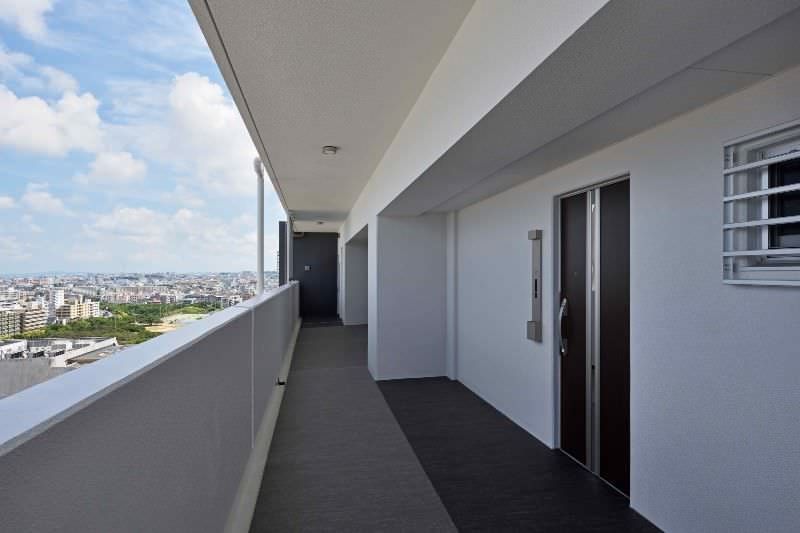 Presence Omoromachi Rêve 2LDK Condo in Naha, Okinawa - Thumbnail 3