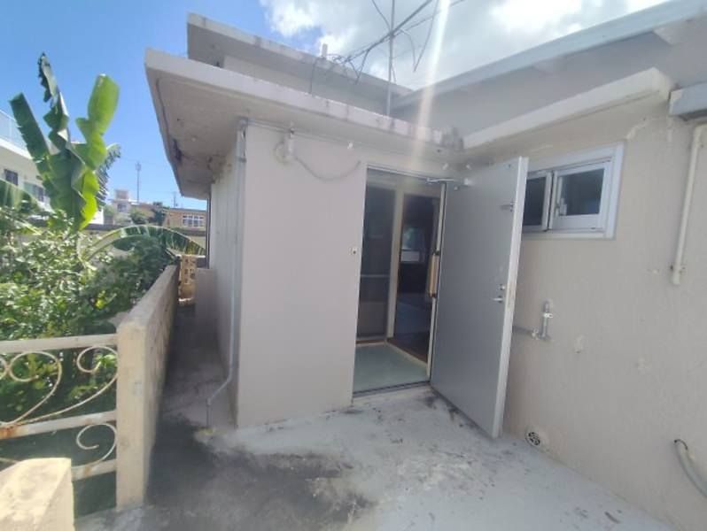 1DK Rental Apartment in Ginowan City, Okinawa - 40 sqm - Thumbnail 4