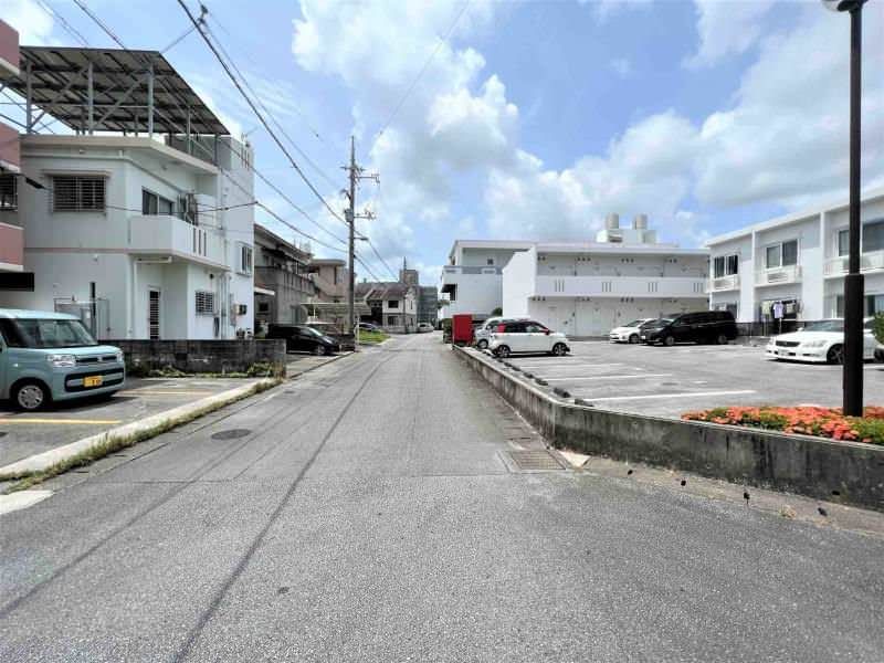 Leopalace Kogen 1K Furnished Apartment for Rent in Okinawa City - Thumbnail 2