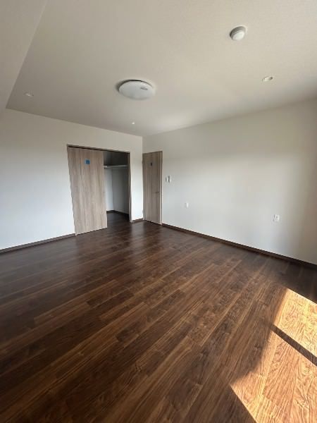New 2LDK Apartment for Rent in Okinawa City with Sea View - Thumbnail 2