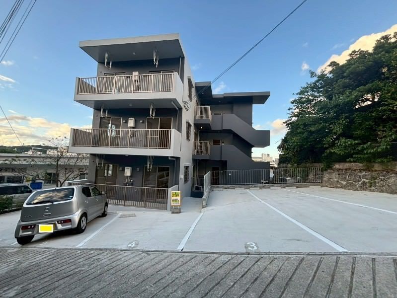 New 2025 2LDK Apartment for Rent in Yonabaru, Okinawa - Thumbnail 3