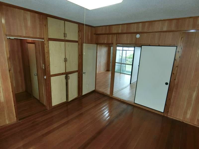 Terashima Apartment 2DK Rental in Uruma City, Okinawa - Thumbnail 4