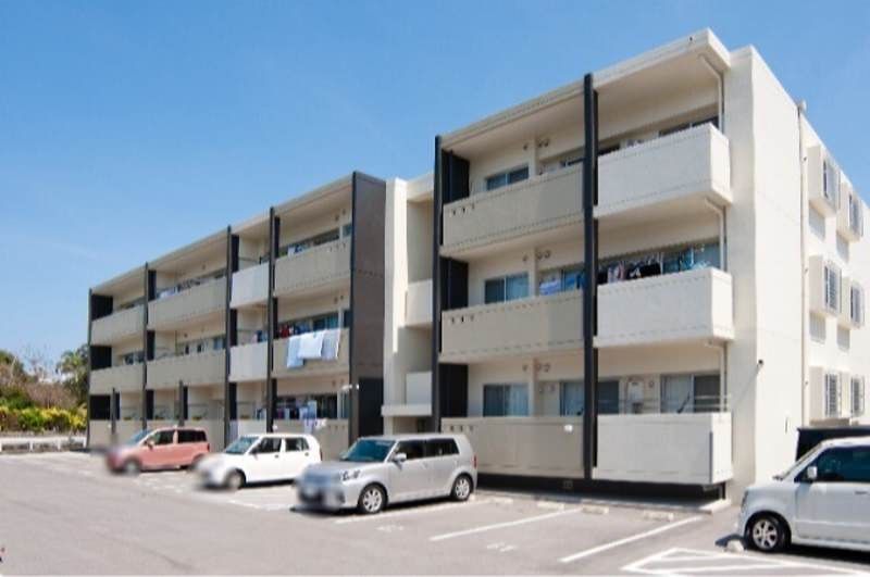 Modern 2LDK Apartment for Rent in Naha City, Okinawa - Thumbnail 2