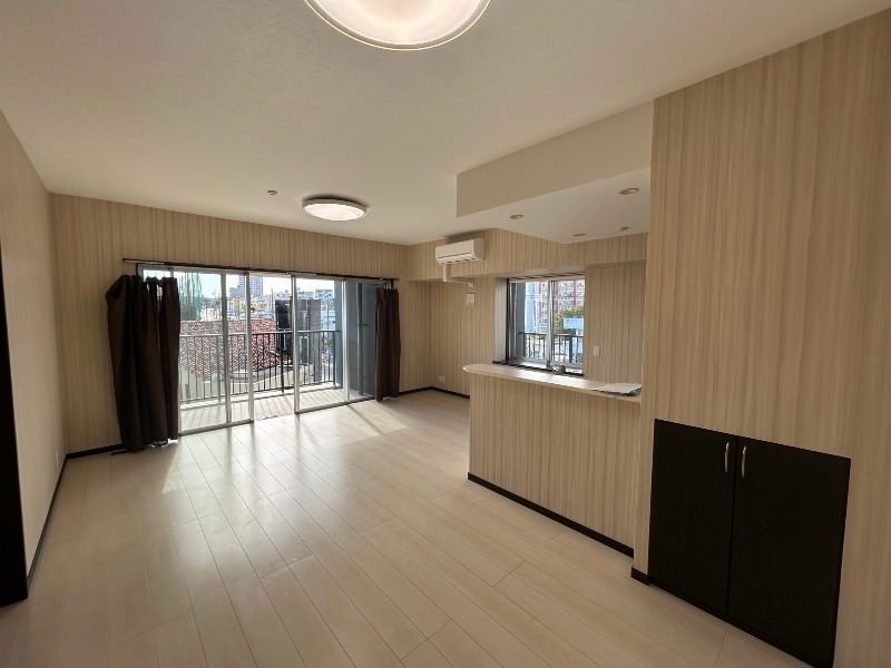 3LDK Apartment for Sale in Okinawa City's Miyazato District - Thumbnail 2