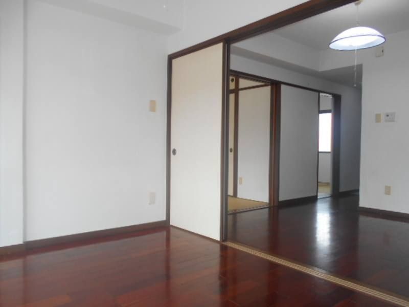 3DK Rental Apartment in Haebaru Tsukayama, Okinawa - Thumbnail 4