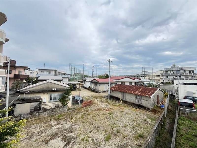 LOTUS 2LDK Apartment for Rent in Uruma City, Okinawa - Thumbnail 3