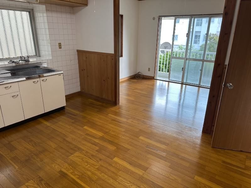 2LDK Apartment for Rent in Ishigaki City, Okinawa - Thumbnail 2