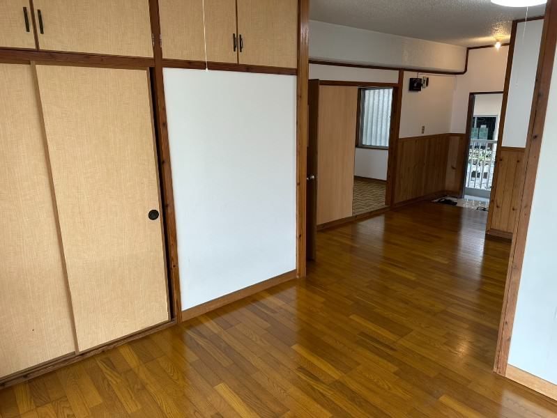 2LDK Apartment for Rent in Ishigaki City, Okinawa - Thumbnail 3