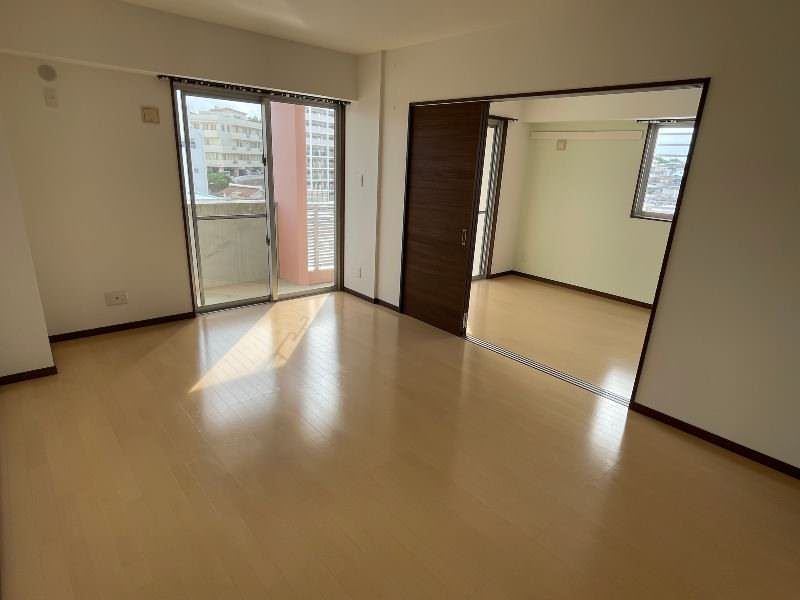 2LDK Apartment for Rent in Shuri Kubagawa, Naha, Okinawa - Thumbnail 4