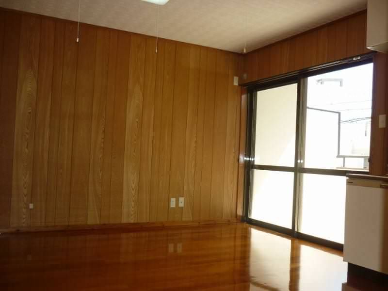 1R Apartment for Rent in Tomigusuku City, Okinawa - Thumbnail 3