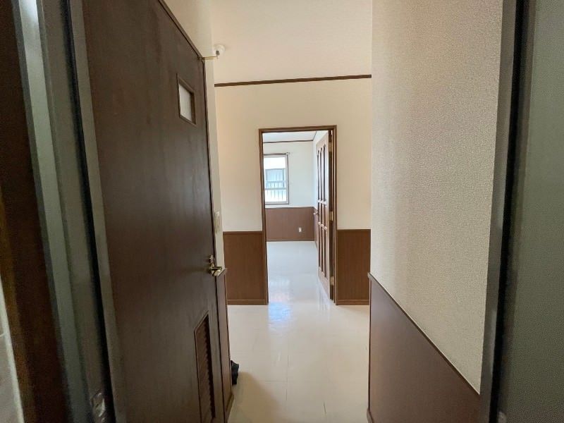 Chatan 2LDK Apartment with Ocean View, Pet-Friendly - Thumbnail 2