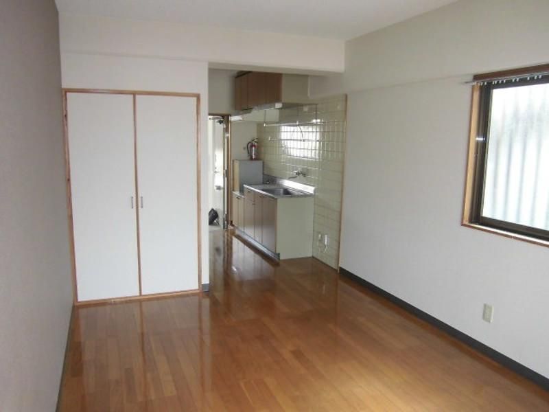 1R Apartment for Rent in Kinjo, Naha City - 44,000 Yen - Thumbnail 2