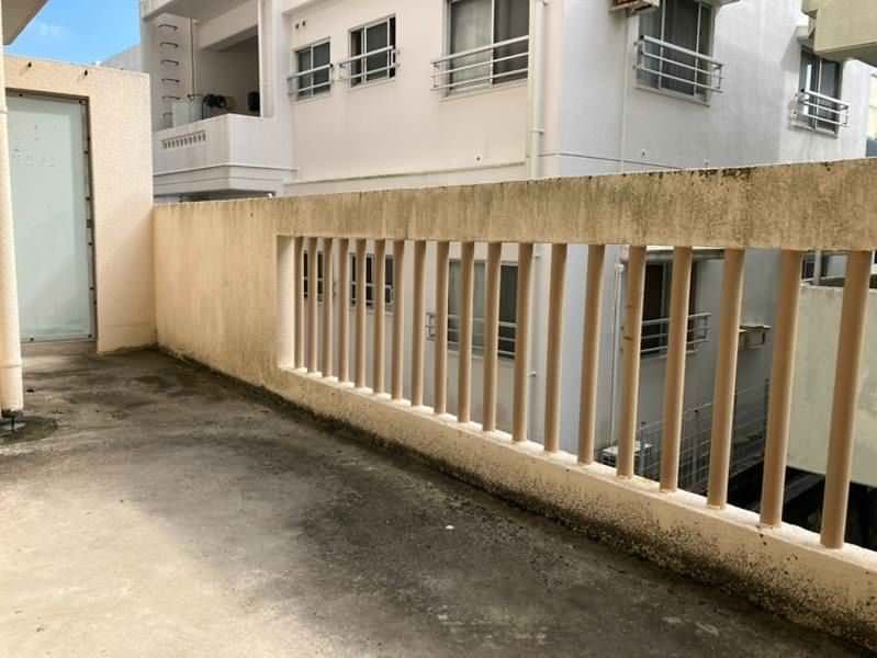 Spacious 2DK Apartment for Rent in Yomitan Village, Okinawa - Thumbnail 4