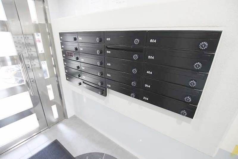 Modern 1K Apartment for Rent in Naha, Okinawa - Near Tsubogawa Station - Thumbnail 3
