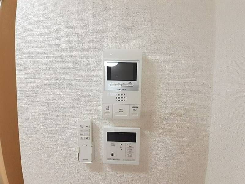 Modern 1R Apartment for Rent in Naha, Okinawa - No Security Deposit - Thumbnail 3