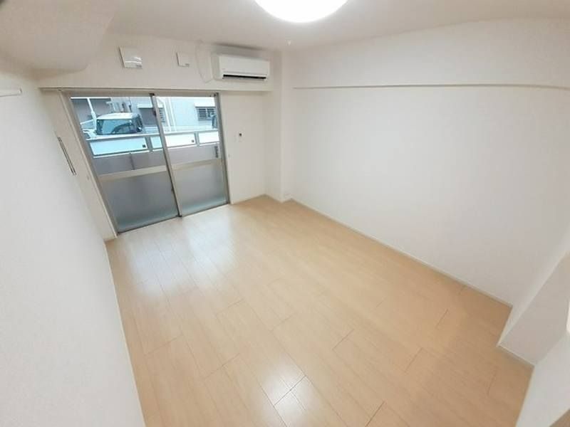 Modern 1R Apartment for Rent in Naha, Okinawa - No Security Deposit - Thumbnail 4