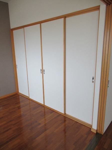 1LDK Apartment for Rent in Okinawa City, Matsumoto - Thumbnail 2