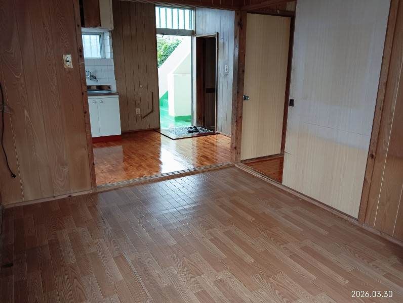 2DK Apartment for Rent in Urasoe, Okinawa - 32,000 Yen - Thumbnail 4