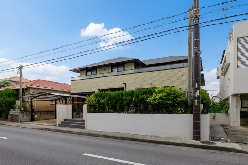 5LDK Steel Frame House for Sale in Naha's Ameku District - Thumbnail 4