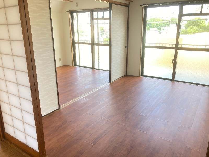 3DK Apartment for Rent in Murokawa, Okinawa City - Thumbnail 4