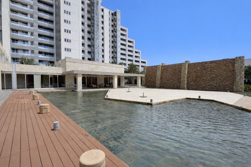 Luxury 3LDK Apartment with Ocean Views in Chatan, Okinawa - Thumbnail 3