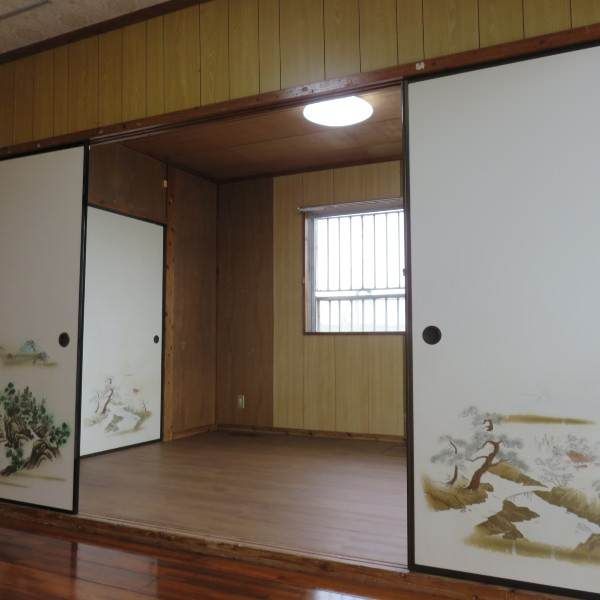 Co-op Noborikawa 2DK Apartment for Rent in Okinawa City - Thumbnail 3