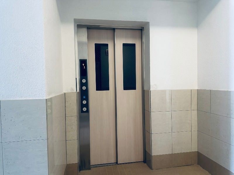 Refurbished 3LDK Apartment in Naha, Okinawa with Walk-in Closet - Thumbnail 4