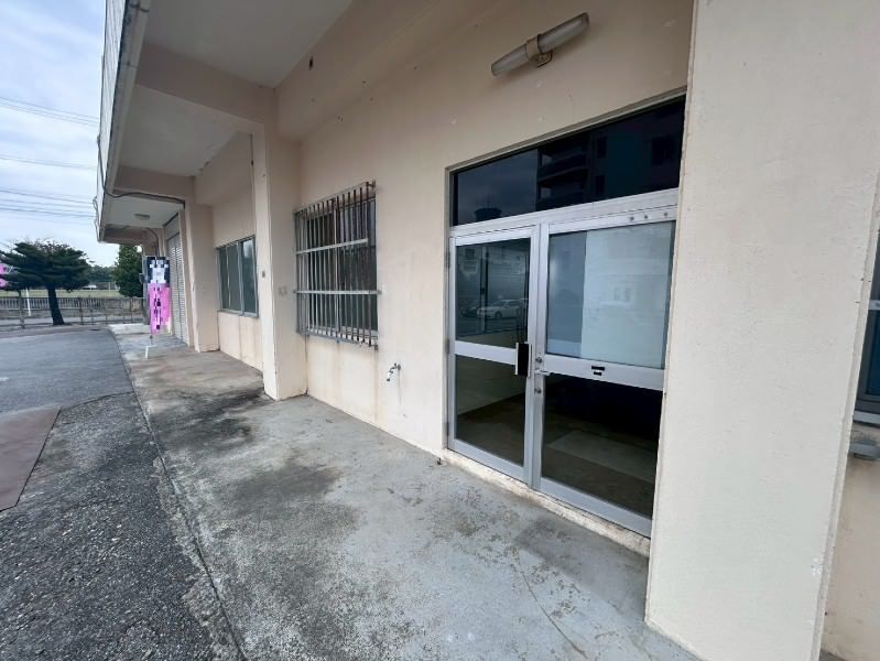 Warehouse & Office for Rent in Ginowan, Okinawa - 194 sqm - Thumbnail 3