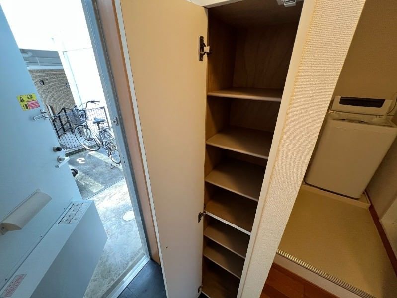 Leopalace UEHARA 1K Furnished Apartment for Rent in Naha, Okinawa - Thumbnail 3