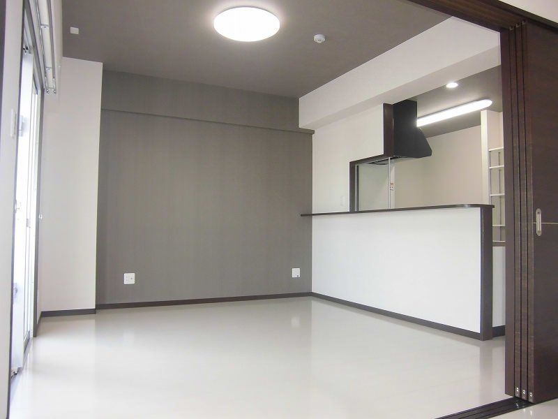 2LDK Apartment for Rent in Shiobaru, Itoman, Okinawa - Thumbnail 3