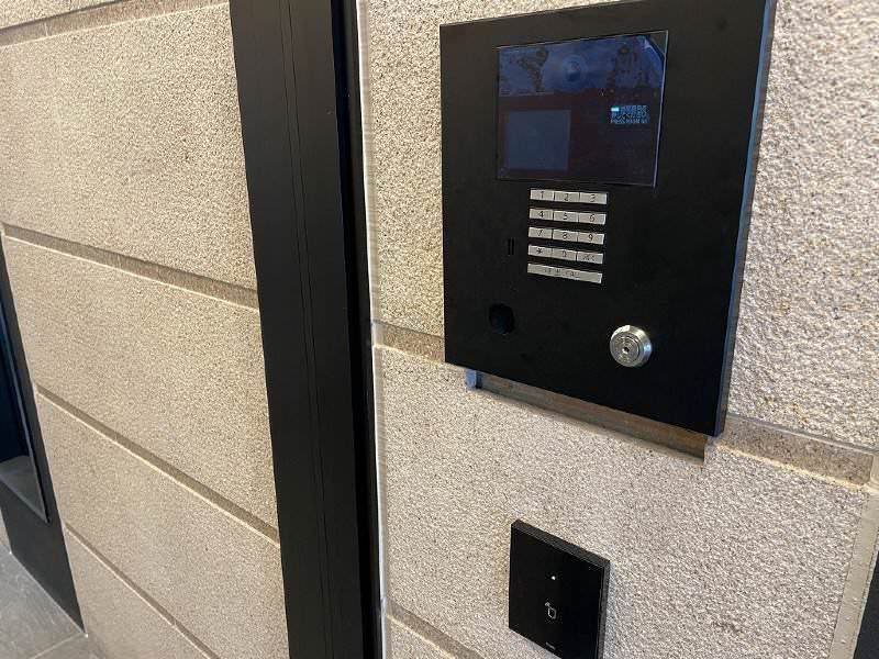 Modern 1LDK Apartment in Naha with Advanced Security & Free Internet - Thumbnail 4