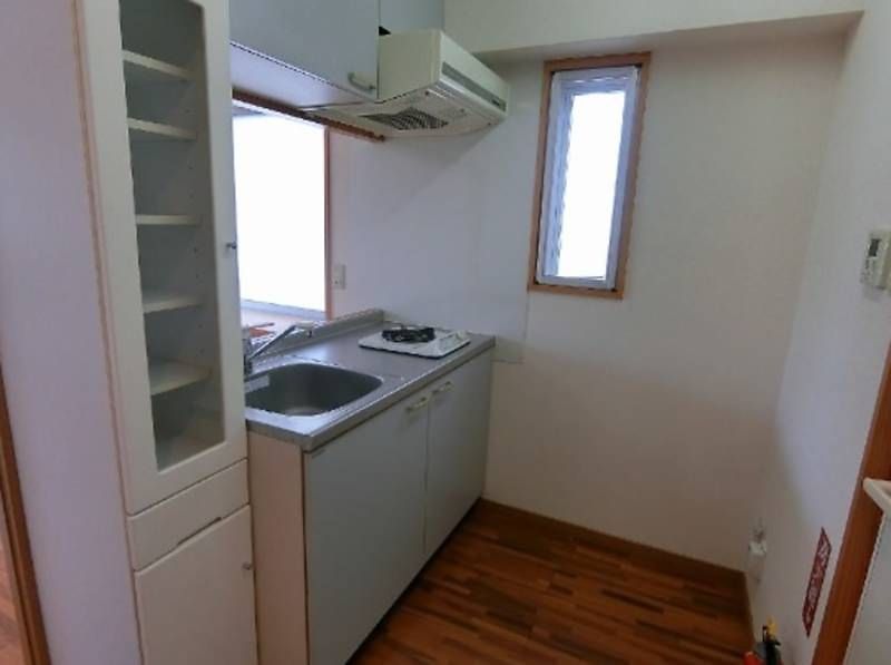 1K Apartment for Rent in Naha Omoromachi, Okinawa - 50,000 Yen - Image 1