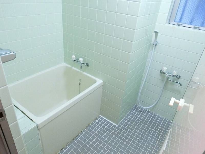 Green House 2DK Apartment for Rent in Nishihara-cho, Okinawa - Thumbnail 3
