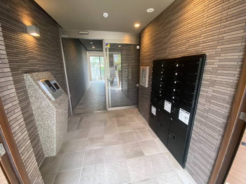 Maison du Park Shintoshin 2LDK Apartment for Rent in Naha - Thumbnail 3
