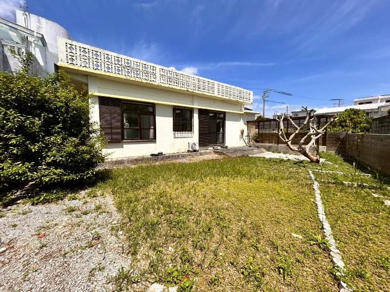 4LDK House for Rent on Ohjima Island, Okinawa - 2 Min Walk to Sea - Thumbnail 2