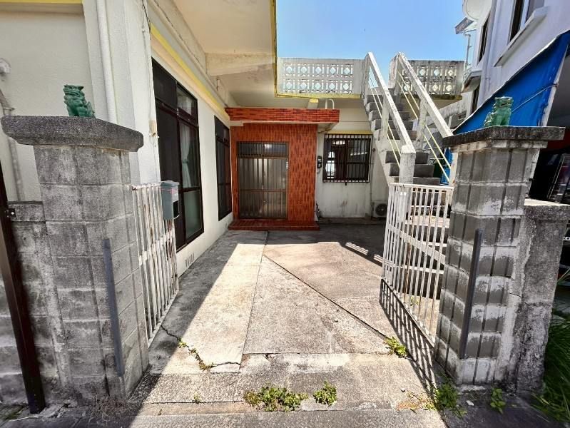4LDK House for Rent on Ohjima Island, Okinawa - 2 Min Walk to Sea - Thumbnail 4