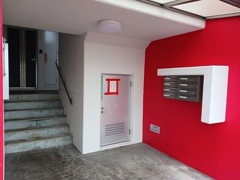 Pearl Vati 2DK Apartment for Rent in Yaese Town, Okinawa - Thumbnail 2