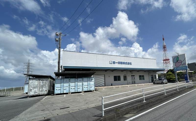 Large Commercial Space for Rent in Tomigusuku, Okinawa - Thumbnail 2