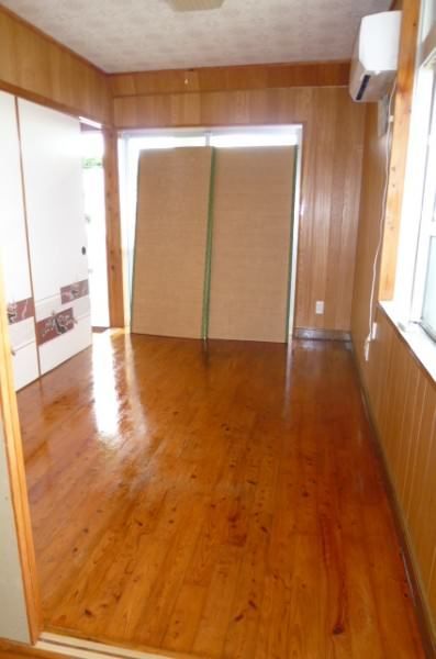 2DK Apartment for Rent in Ginowan City, Okinawa - 36 sqm - Thumbnail 3