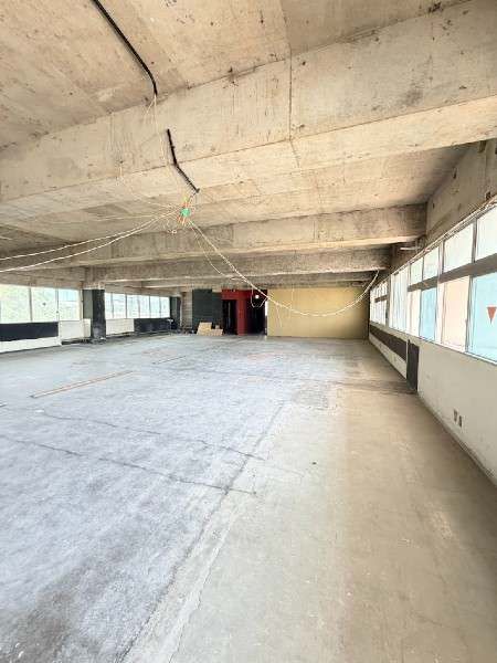 Chatan Commercial Space for Lease - 457 sqm Floor in RC Building - Thumbnail 2