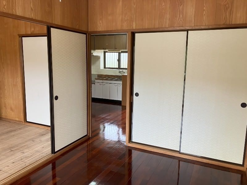 2DK Apartment for Rent in Sawaji, Urasoe, Okinawa - Thumbnail 2