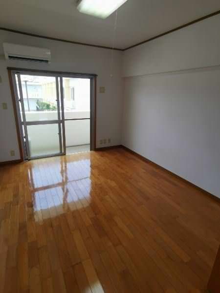 1DK Apartment for Rent in Itoman, Okinawa with Free Internet - Thumbnail 2