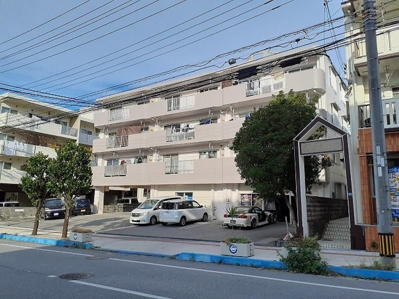 2LDK Apartment for Rent in Ginowan City, Okinawa - Thumbnail 2