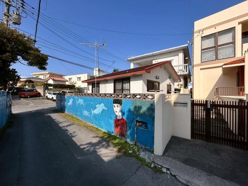 1LDK Steel-Frame House for Sale in Yomitan Village, Okinawa - Thumbnail 3